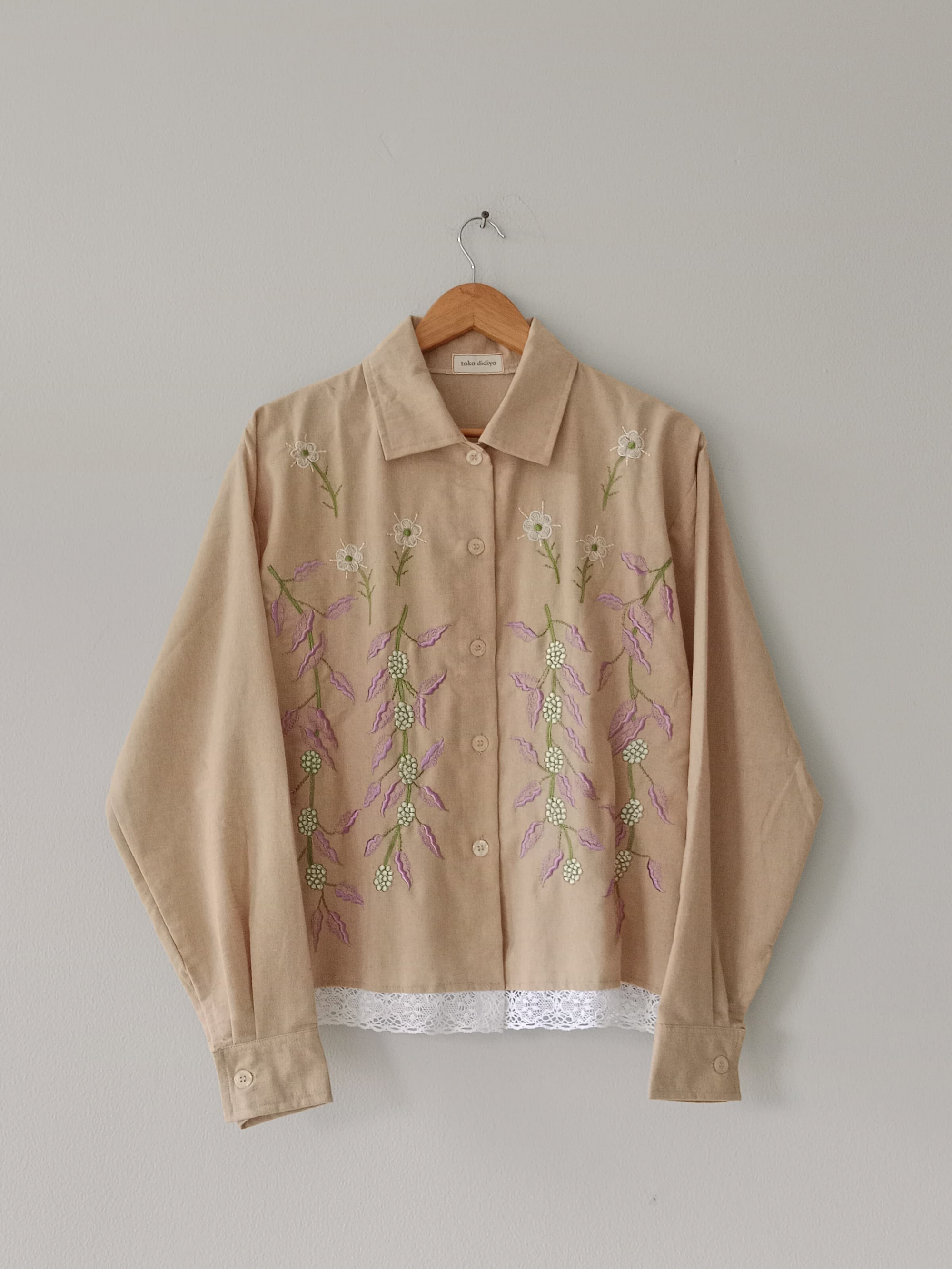 Lenka Embroidery Longsleeve Shirt