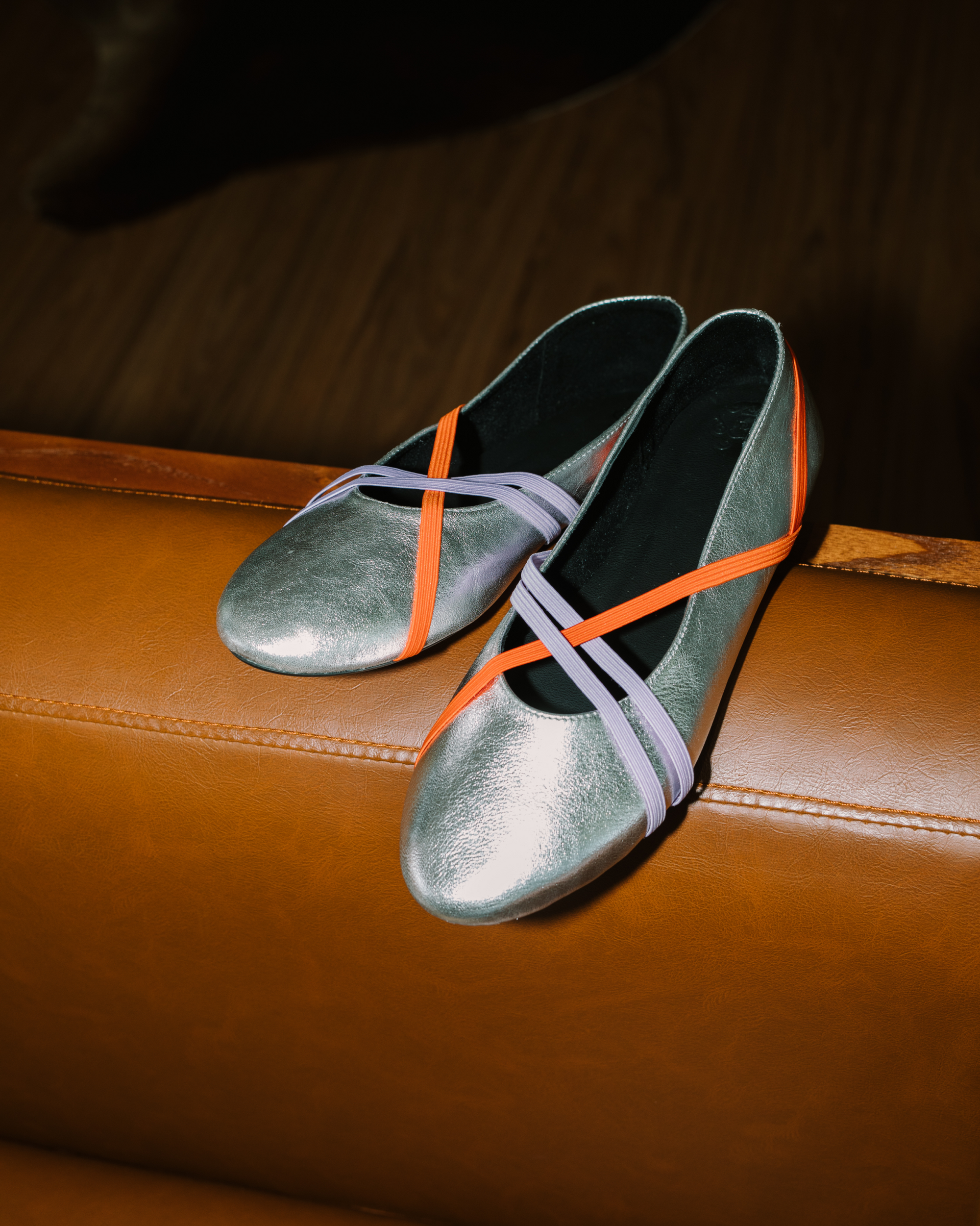 Image of Strappy Ballerina Silver, a ballet flat shoes made from genuine leather with a criss-cross elastic bands.